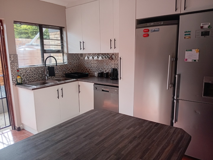 4 Bedroom Property for Sale in Gonubie Eastern Cape